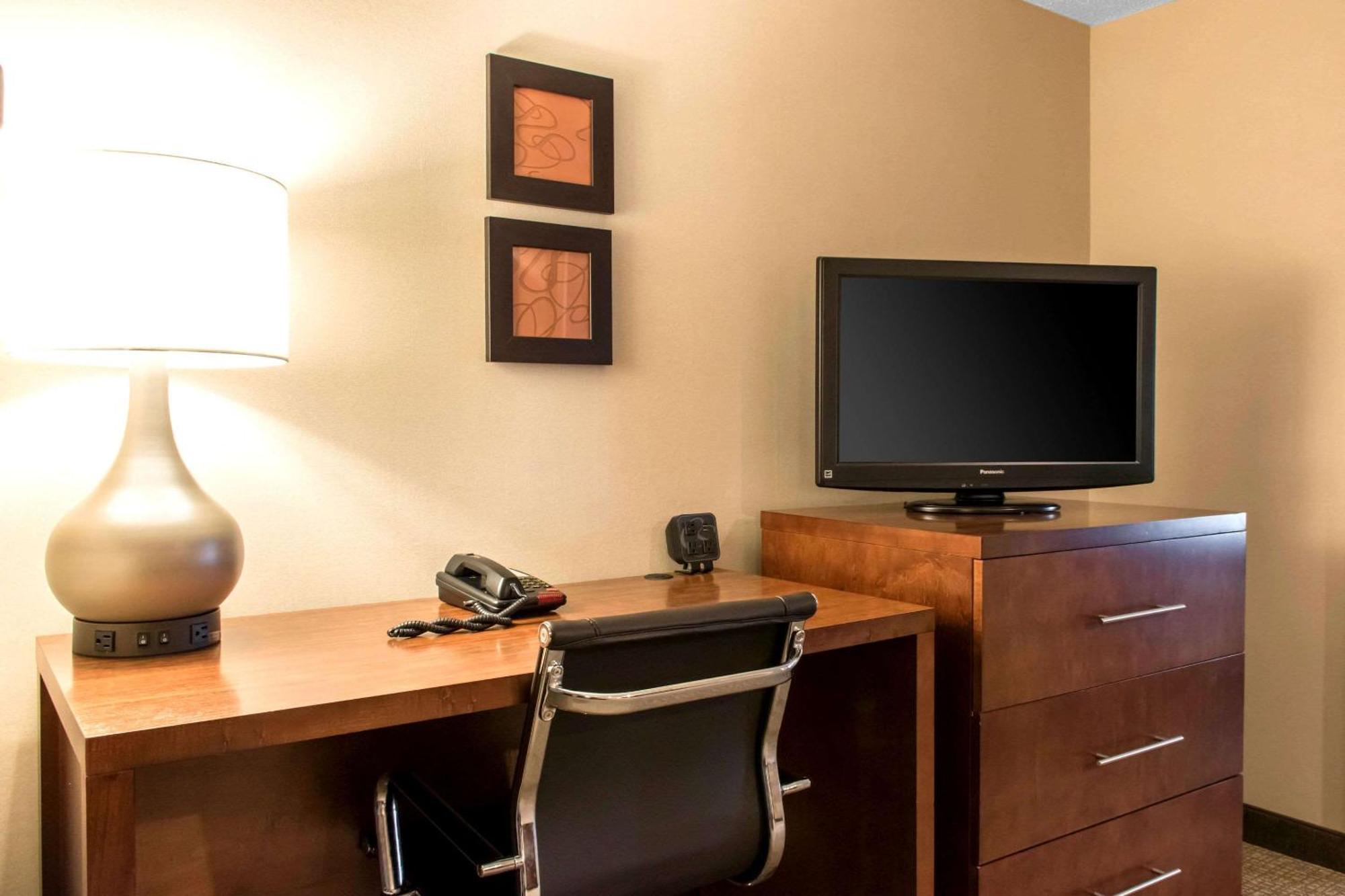 Comfort Suites Scranton Near Montage Mountain Екстер'єр фото