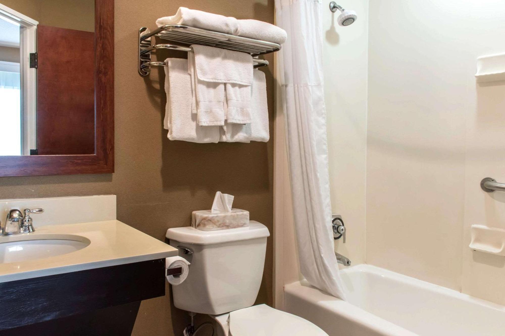 Comfort Suites Scranton Near Montage Mountain Екстер'єр фото